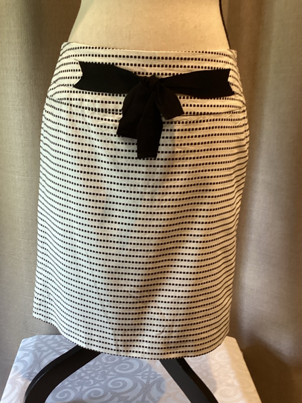 LOFT Black and White Striped Skirt with faux Waist Tie, size 4.